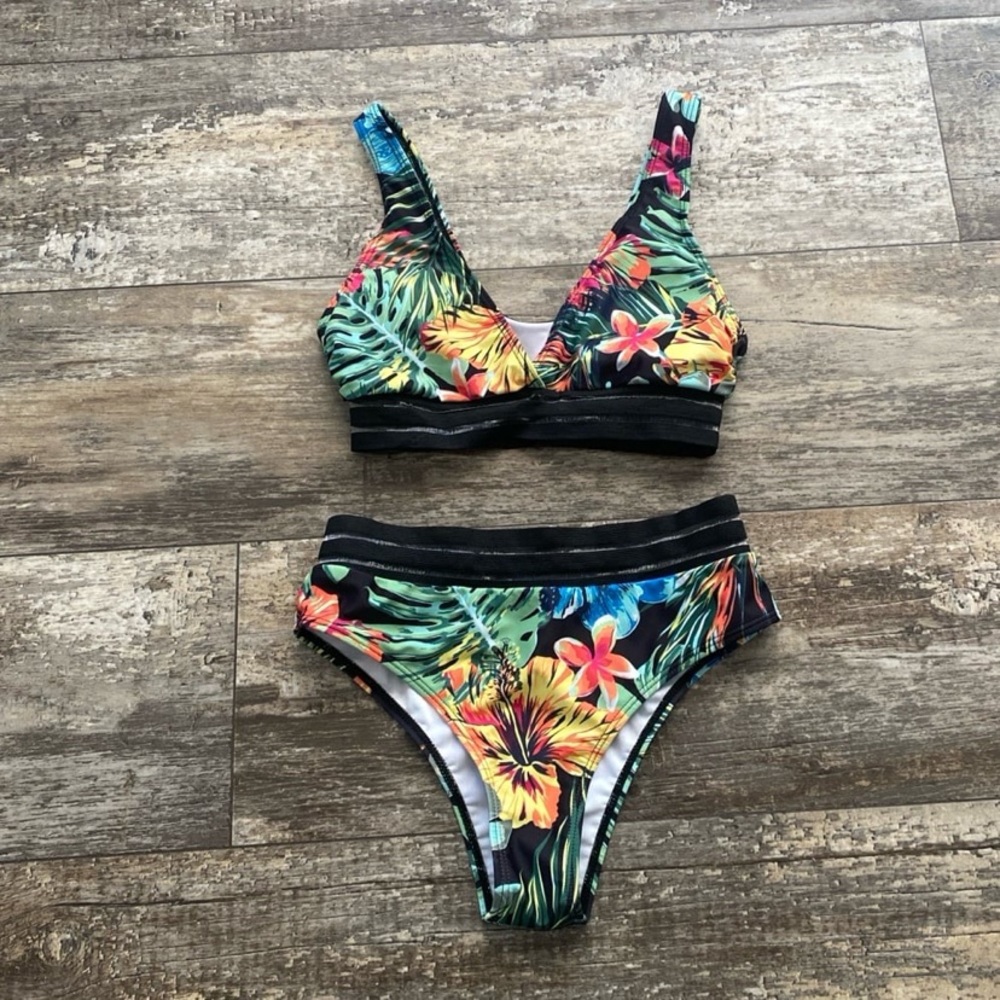 Floral Print Women's Swimsuit Size Small/Medium